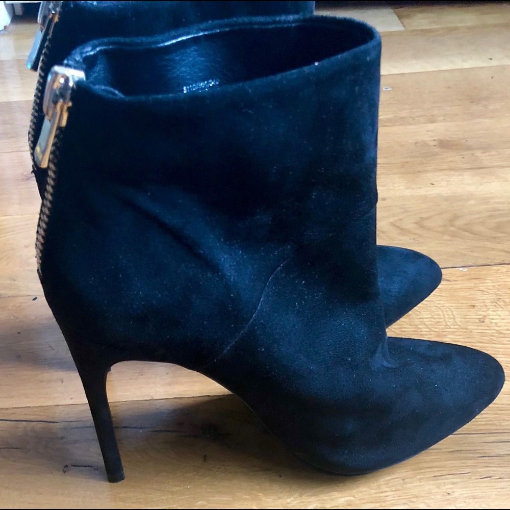 ZARA BOOTIES